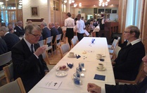 Itsenäisyyspäivän juhlassa