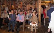 Yleisöä konsertissa