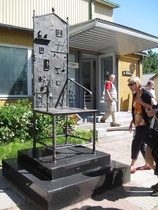 Studio R:n tuoliveistos