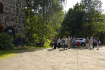 J.O. Mollander taidekokoelmanäyttelyn "Maailma periaatteessa" avajaiset 1.7.